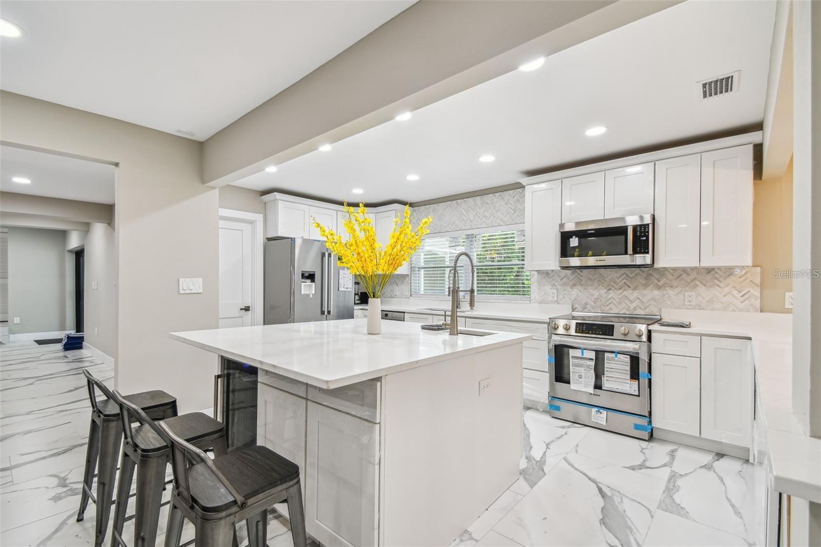 Image 72 of 100 For 2042 Craft Lane
