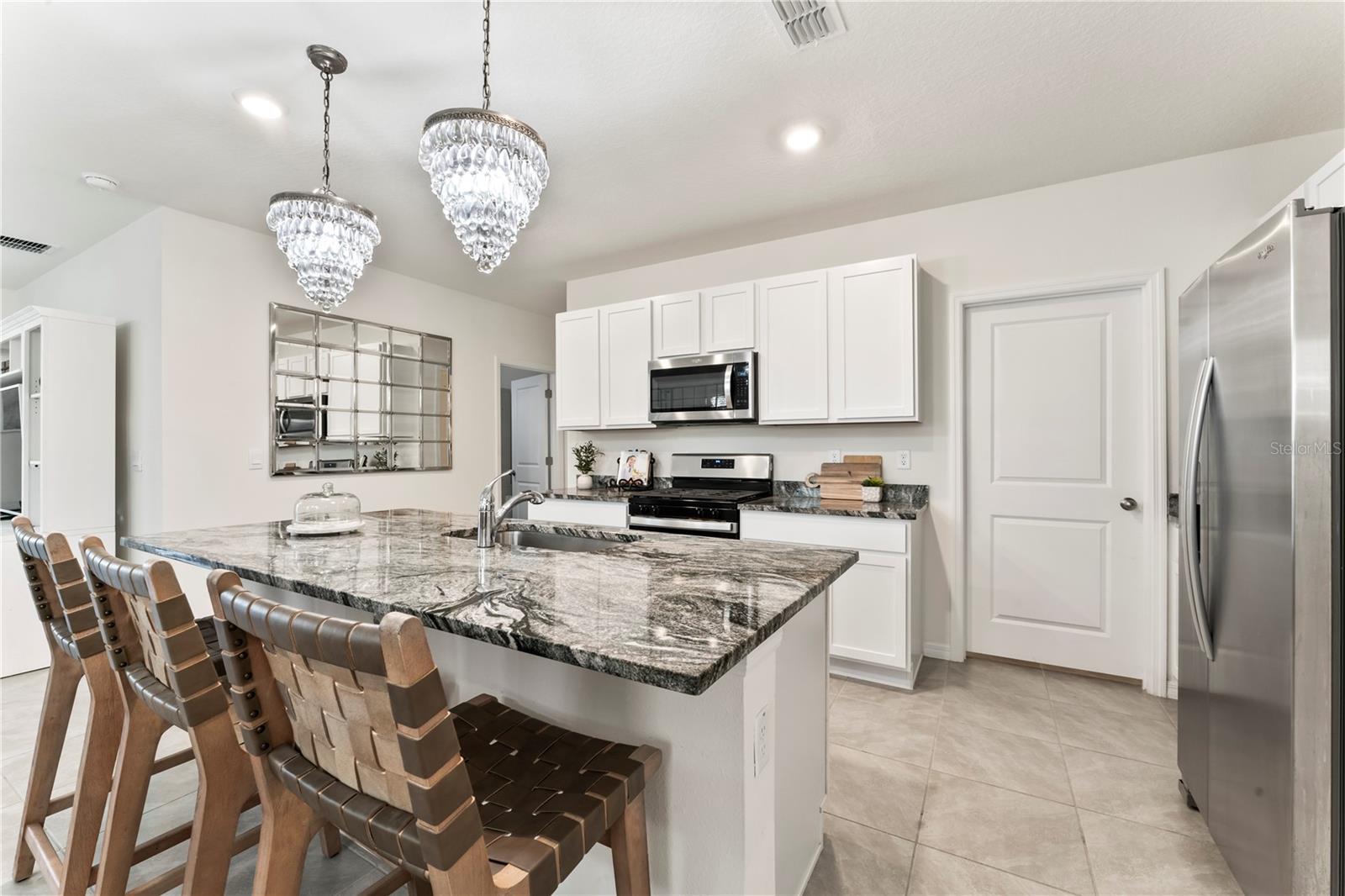 Image 9 of 51 For 35780 Sunflower Hill Drive