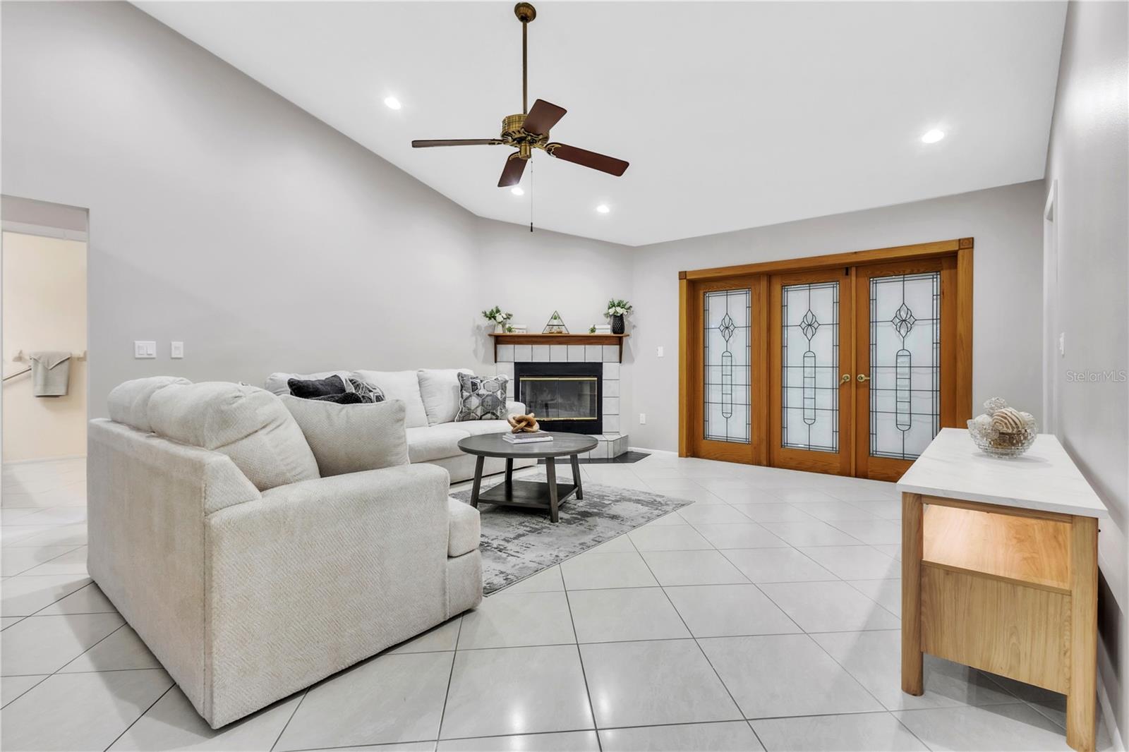 Image 16 of 47 For 4017 103rd Avenue N