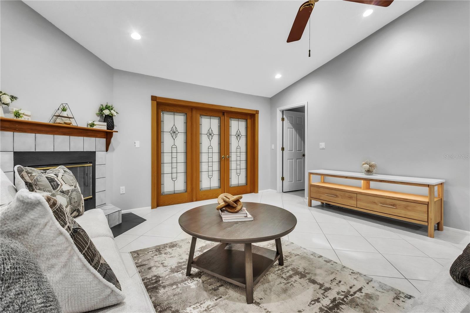 Image 19 of 47 For 4017 103rd Avenue N