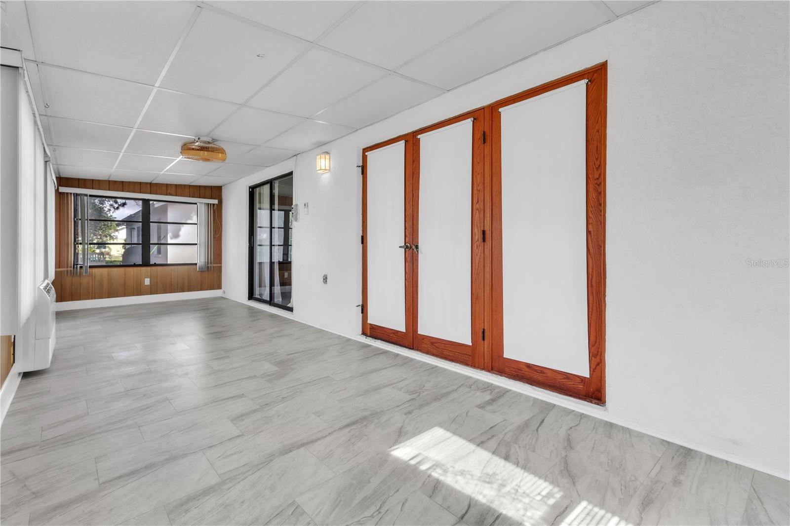 Image 32 of 47 For 4017 103rd Avenue N