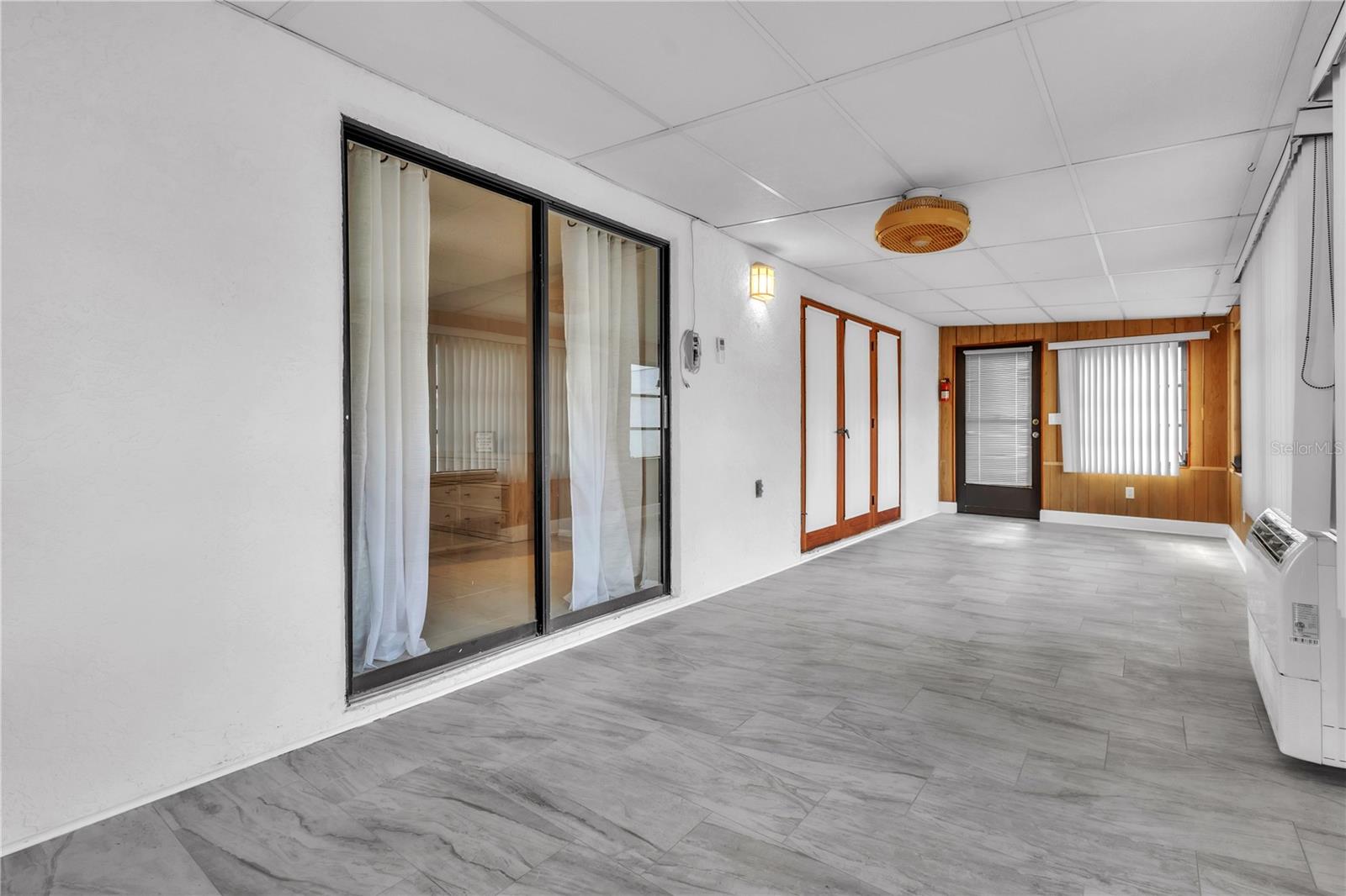 Image 33 of 47 For 4017 103rd Avenue N