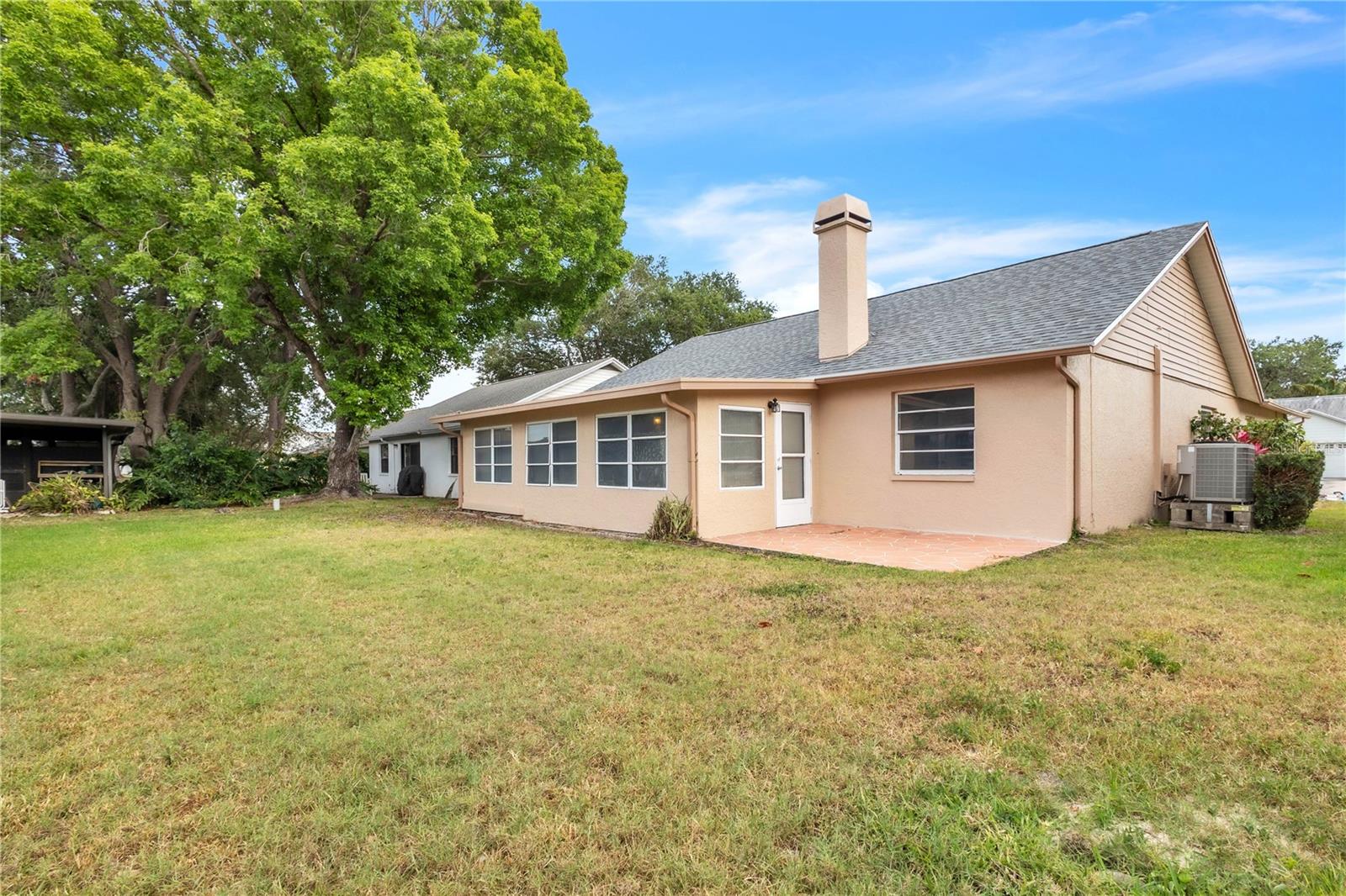 Image 40 of 47 For 4017 103rd Avenue N