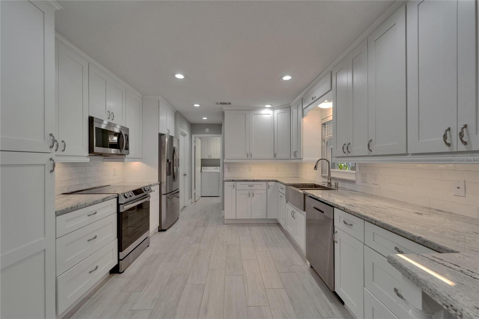 Image 12 of 53 For 9410 Alanbrooke Street