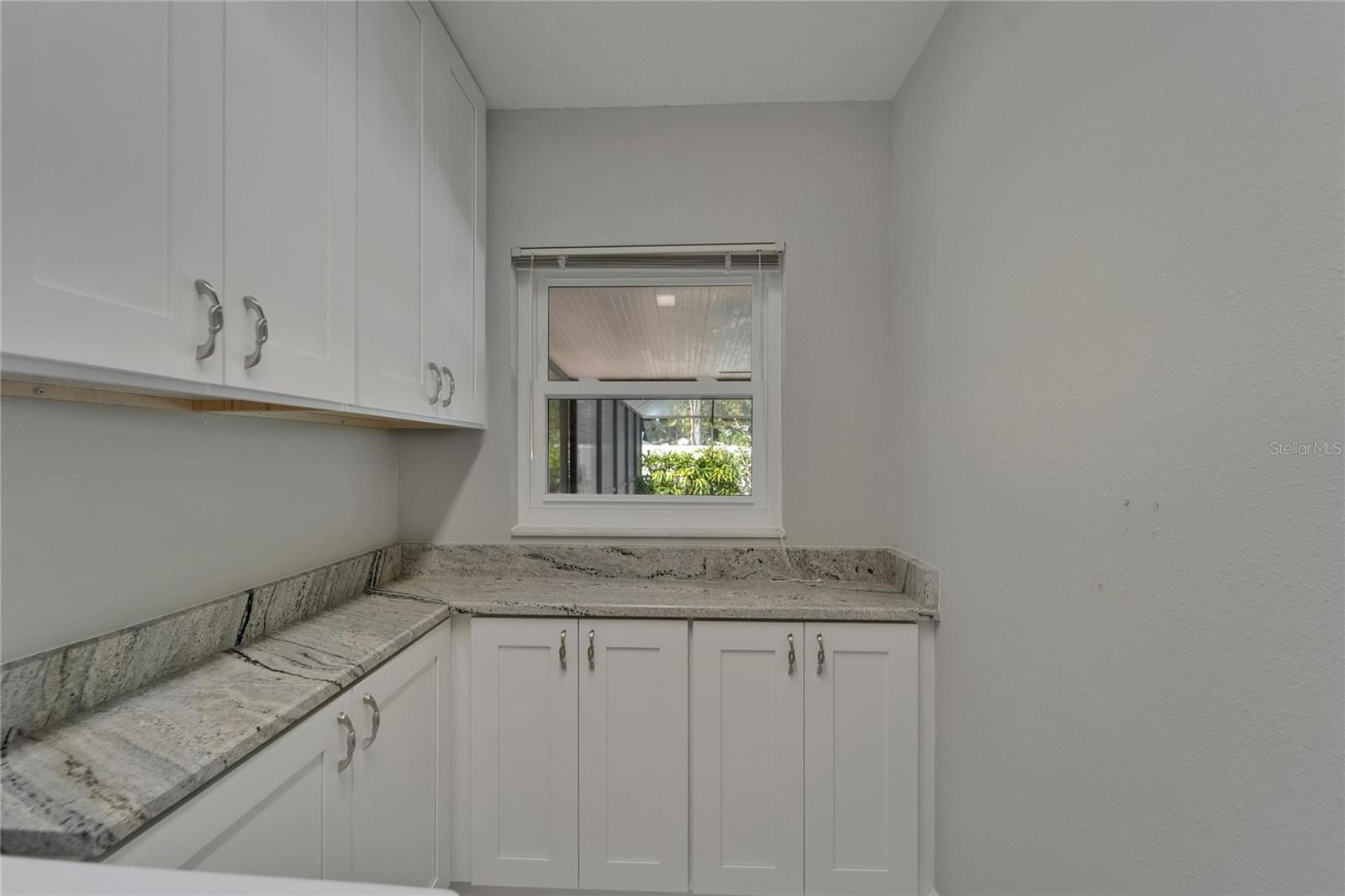 Image 20 of 53 For 9410 Alanbrooke Street