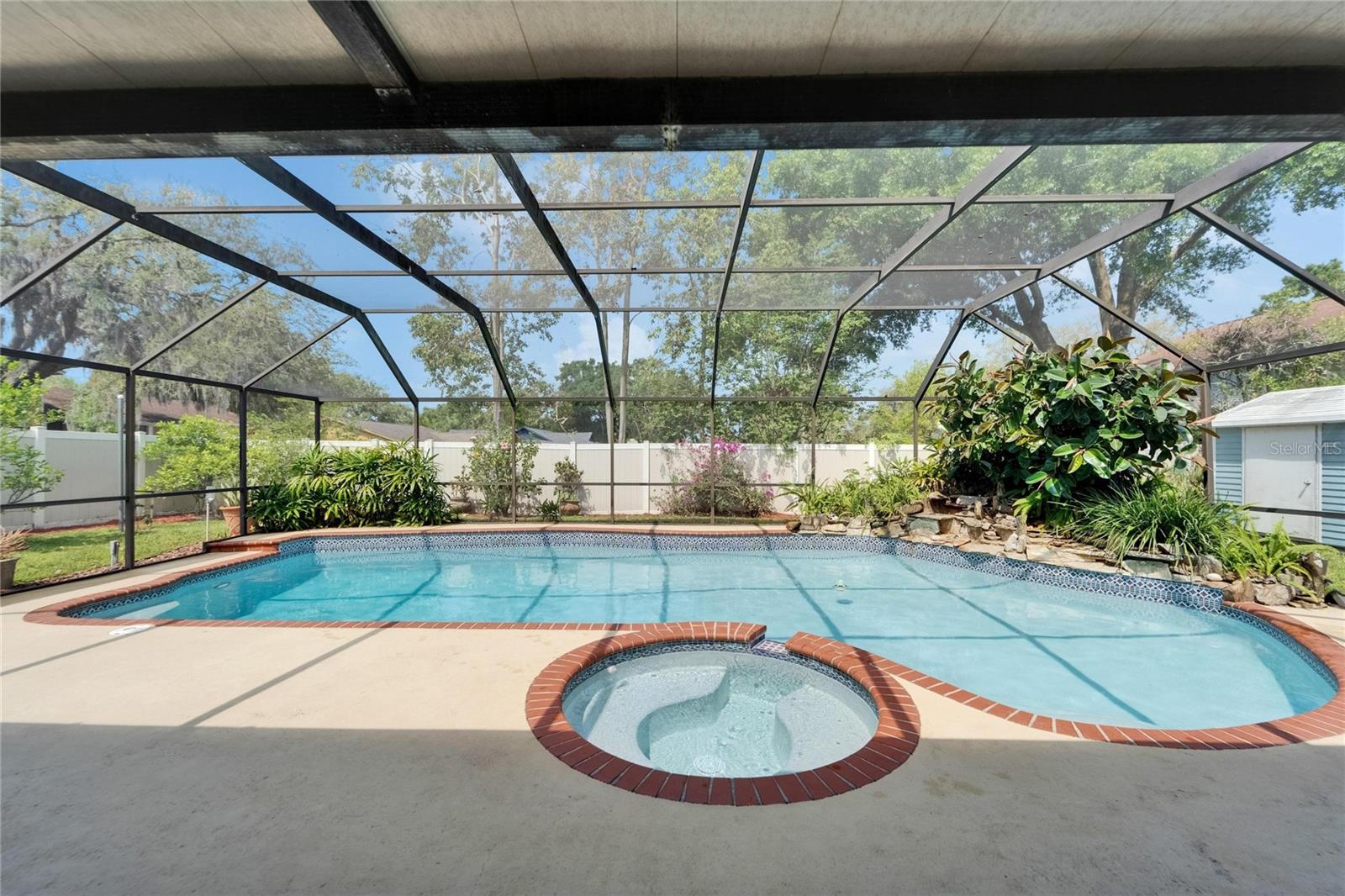 Image 33 of 53 For 9410 Alanbrooke Street