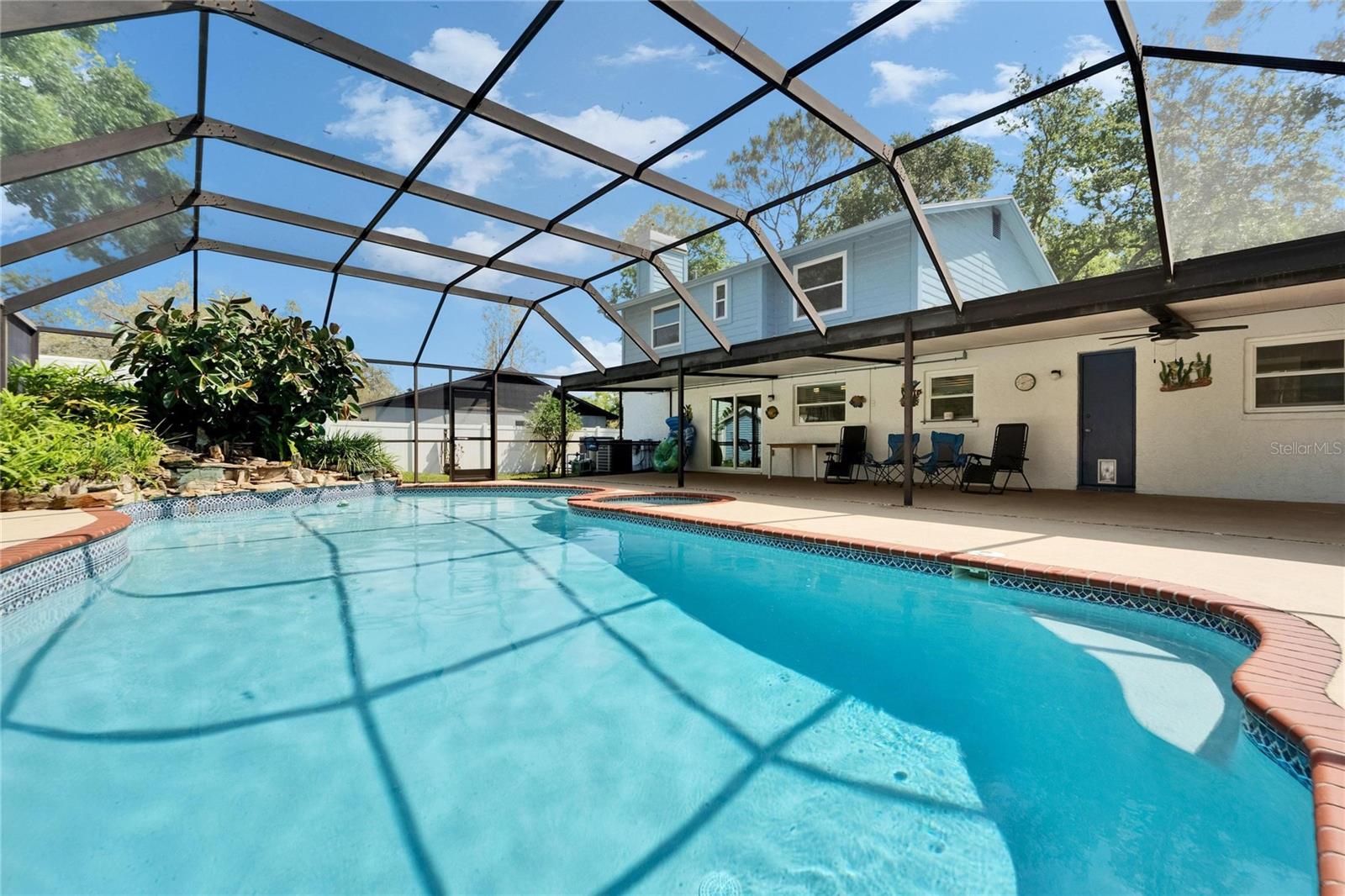 Image 35 of 53 For 9410 Alanbrooke Street