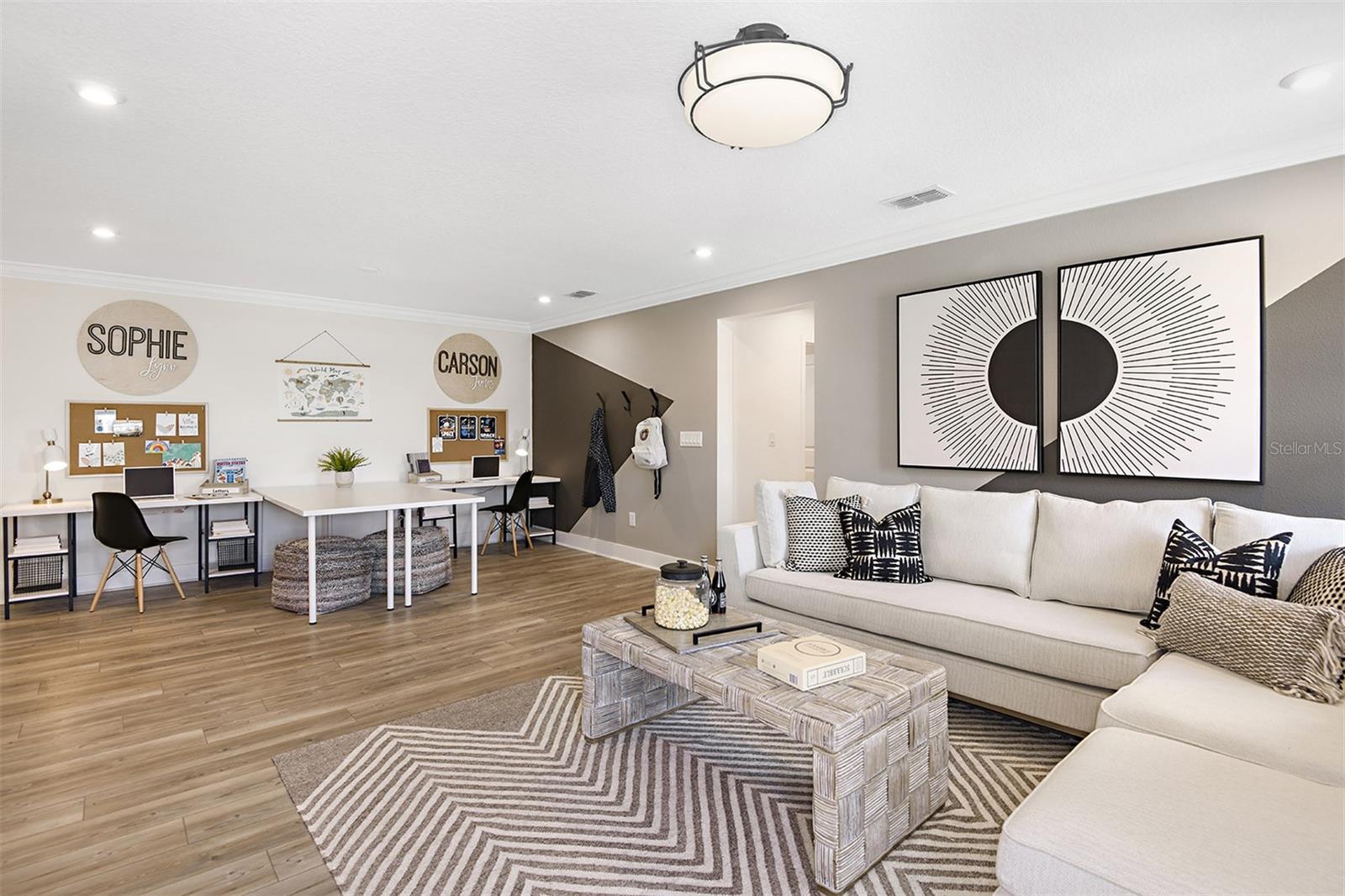Listing photo id 8 for 3472 Timber Crossing Avenue