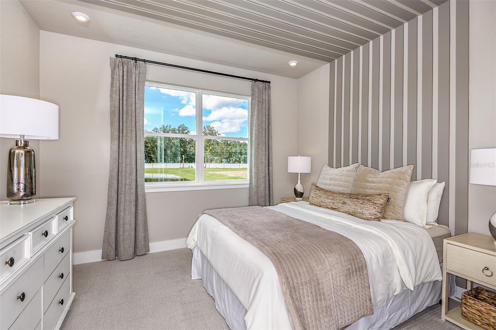 Listing photo id 13 for 3472 Timber Crossing Avenue