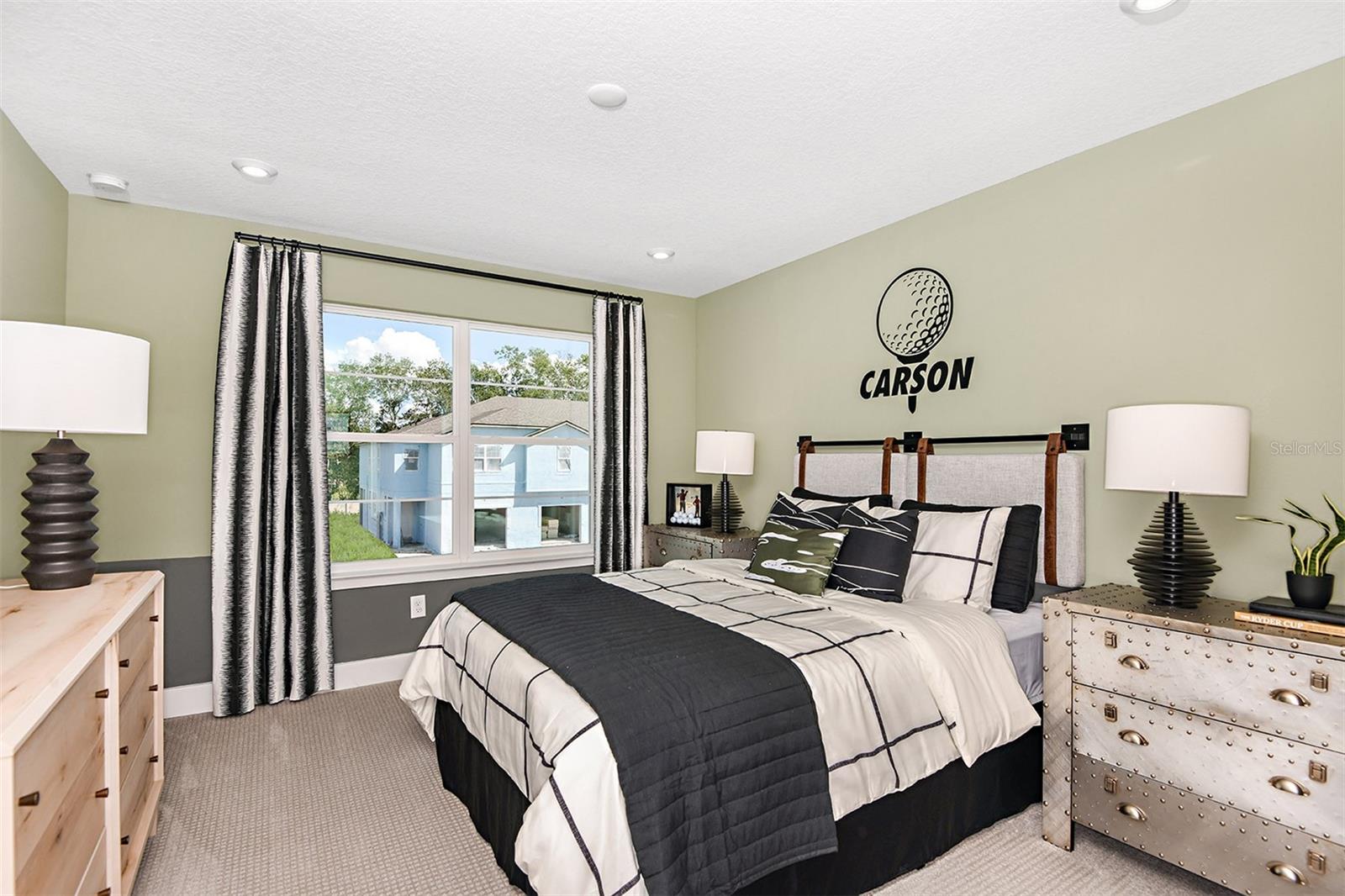 Listing photo id 7 for 3472 Timber Crossing Avenue