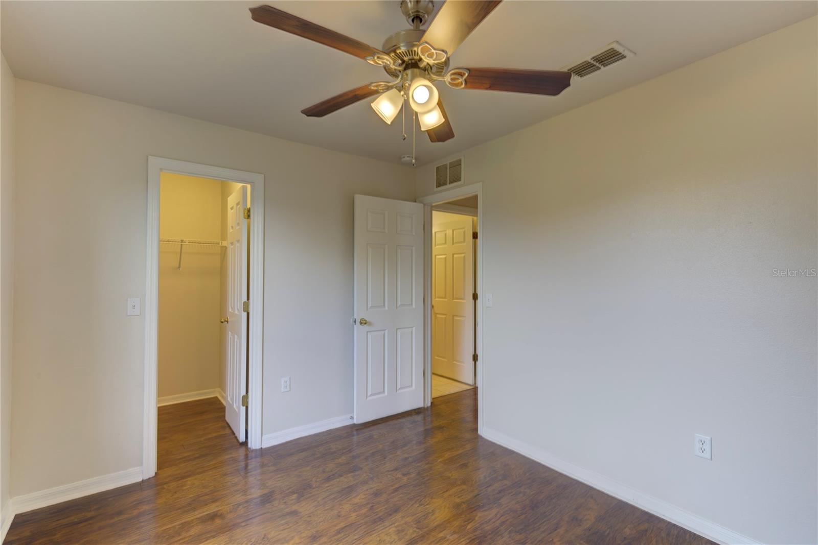 Image 21 of 26 For 3730 Elmwood Drive