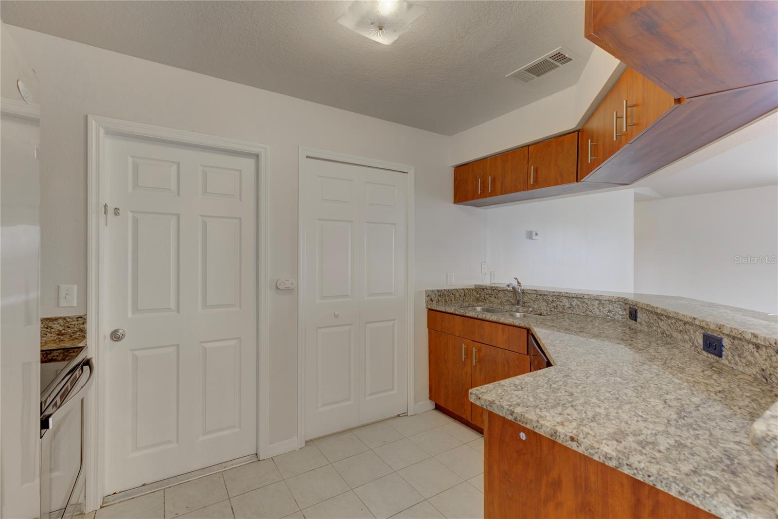 Image 6 of 26 For 3730 Elmwood Drive