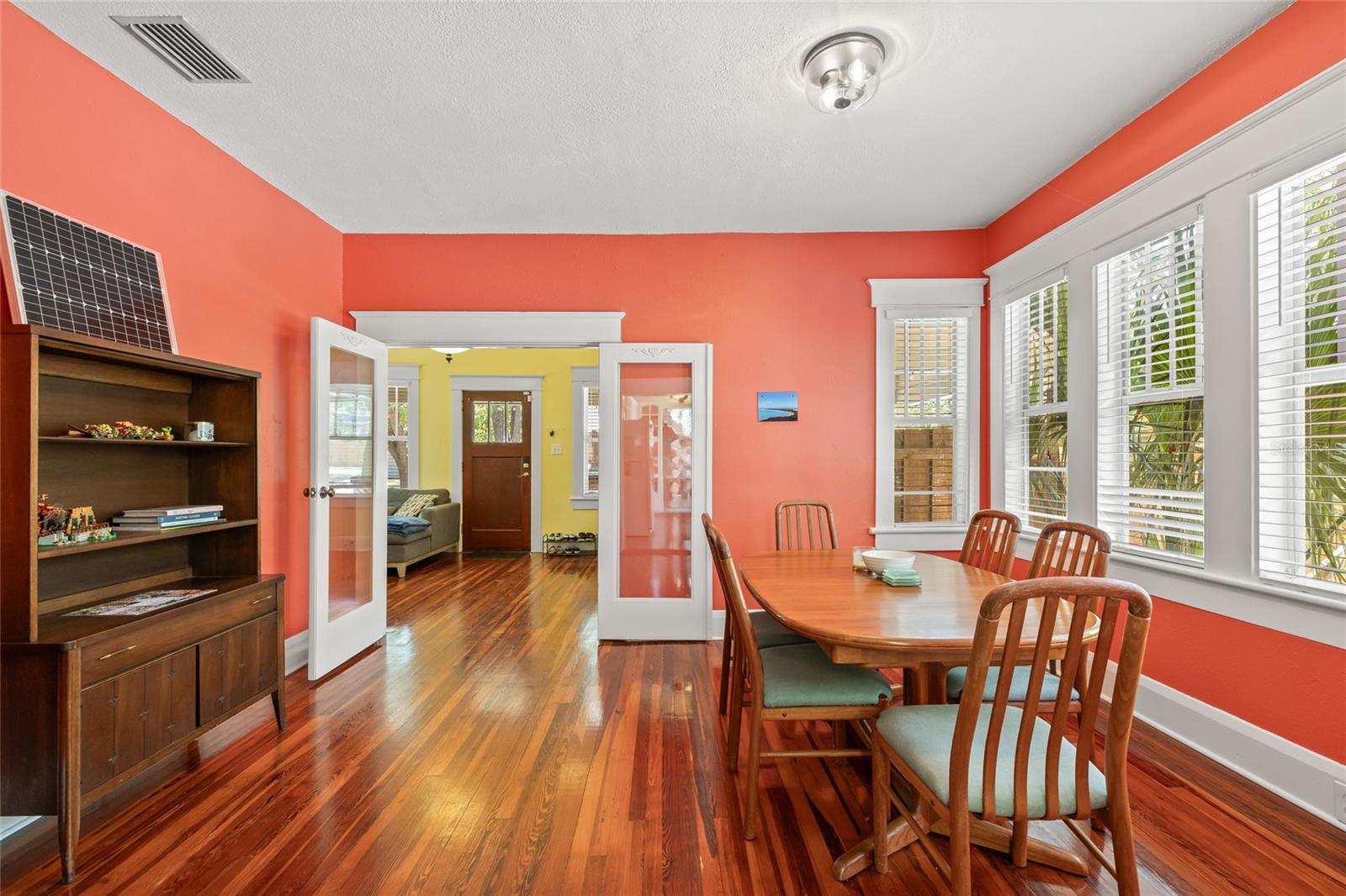 Image 10 of 30 For 906 Broad Street