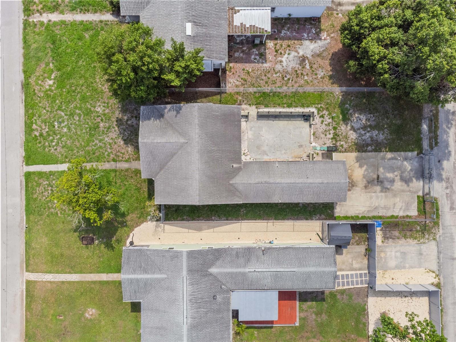 Image 29 of 38 For 2435 37th Avenue N