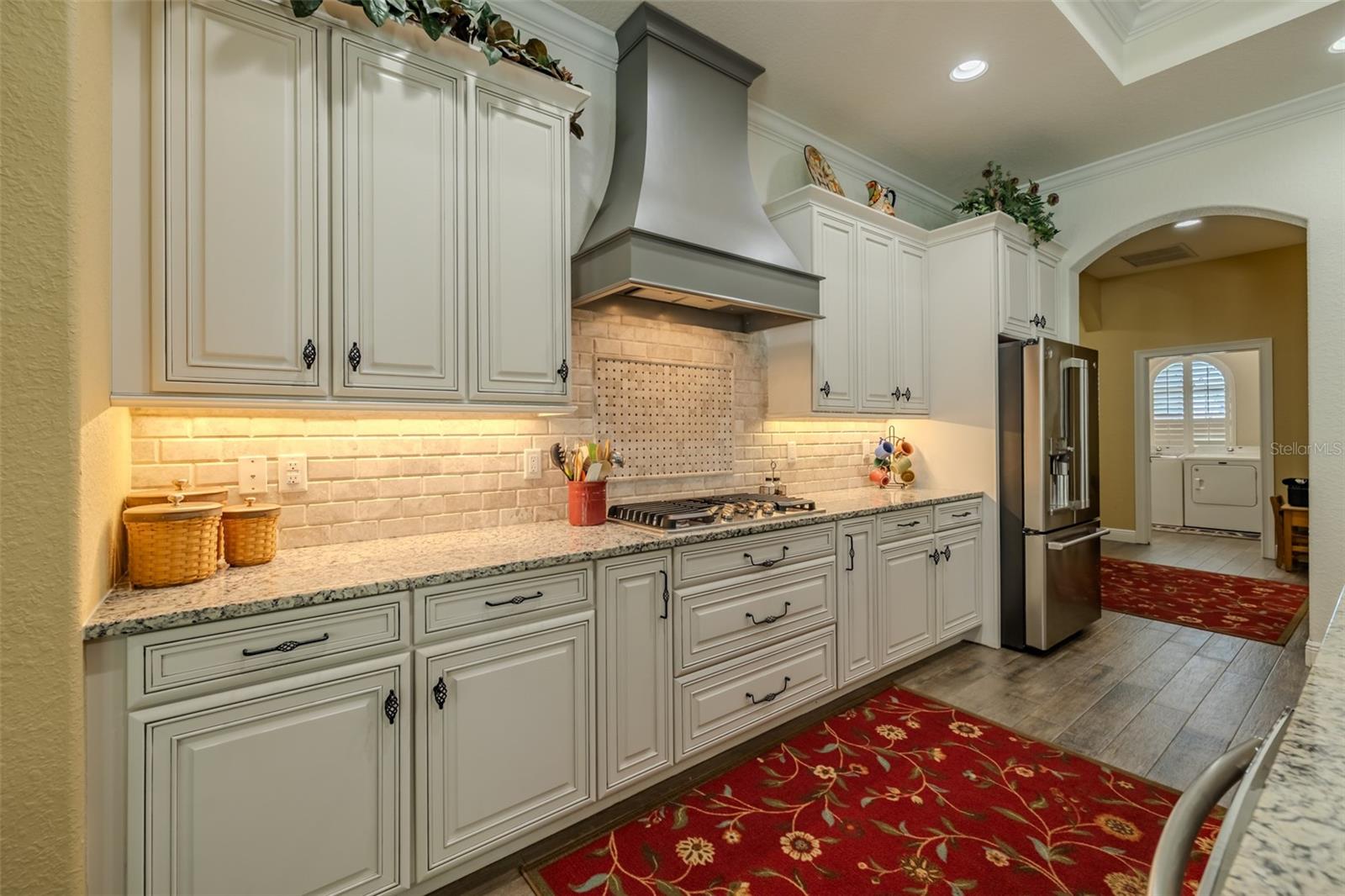 Image 17 of 79 For 304 Hawk Talon Drive