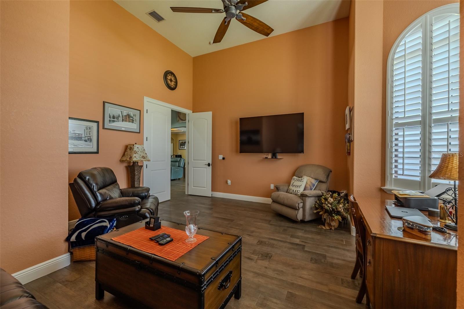Image 42 of 79 For 304 Hawk Talon Drive