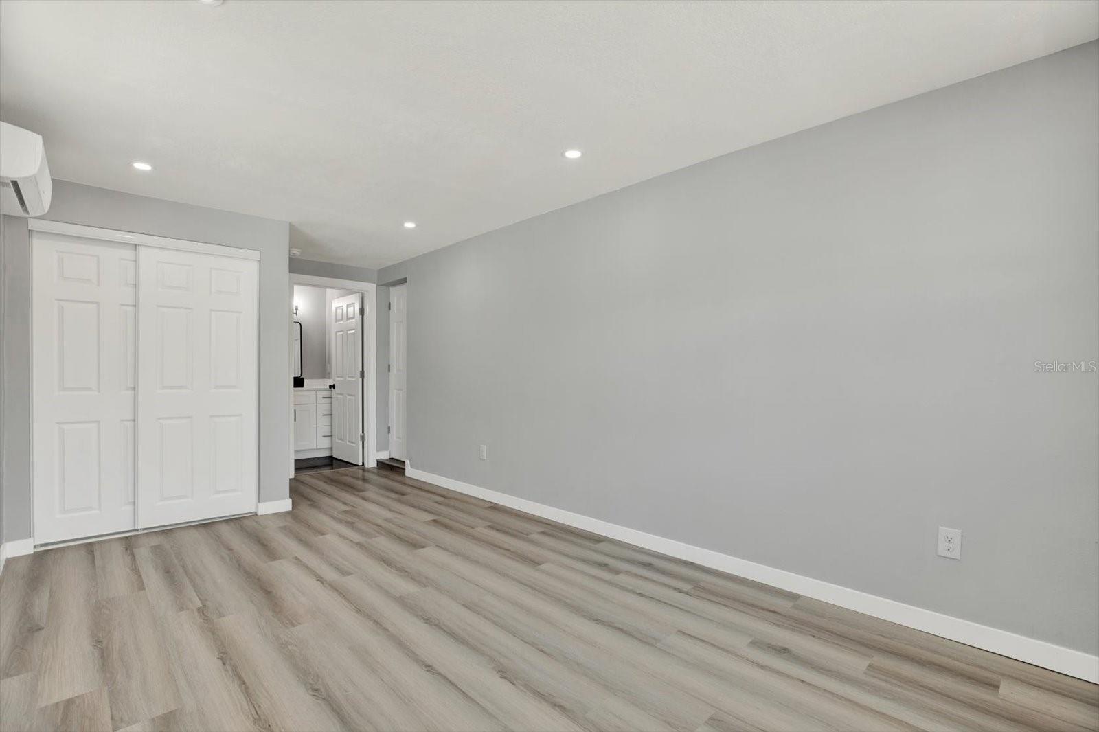 Image 10 of 22 For 1235 Stockton Drive