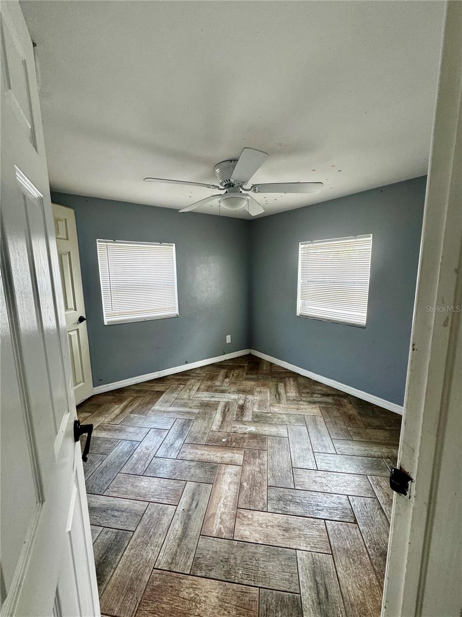 Image 11 of 12 For 3970 56th Ave N