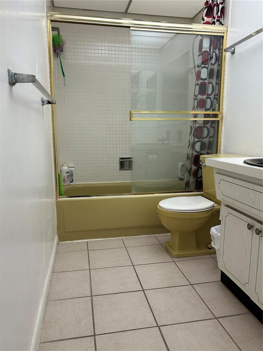 Image 19 of 28 For 1301 Hercules Avenue 19