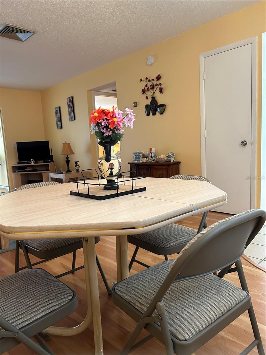 Image 6 of 28 For 1301 Hercules Avenue 19
