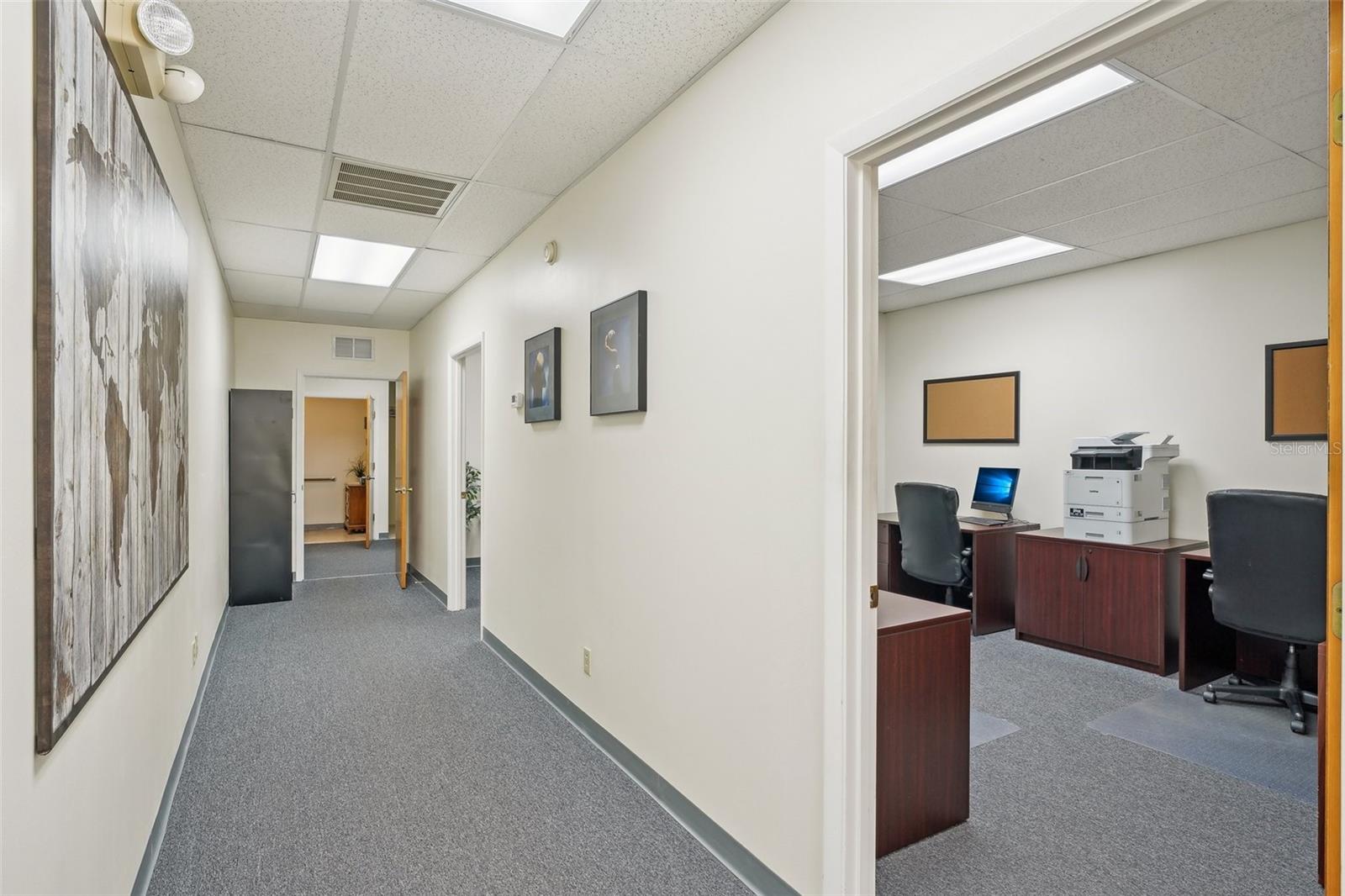 Listing photo id 24 for 37915 Heather Place 7