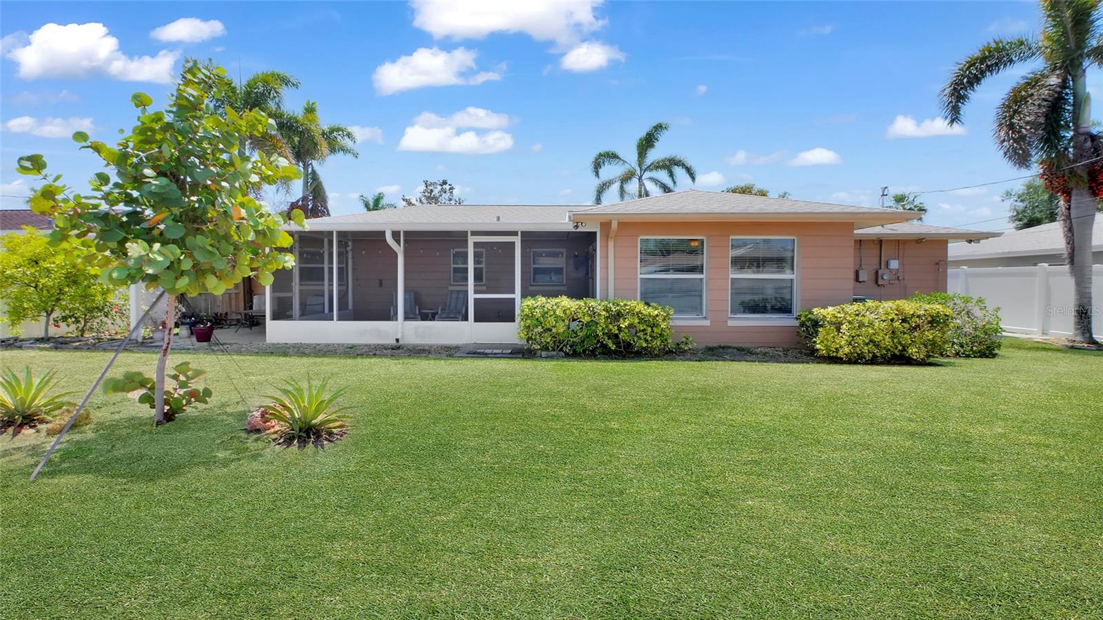 Image 6 of 31 For 11535 64th Terrace