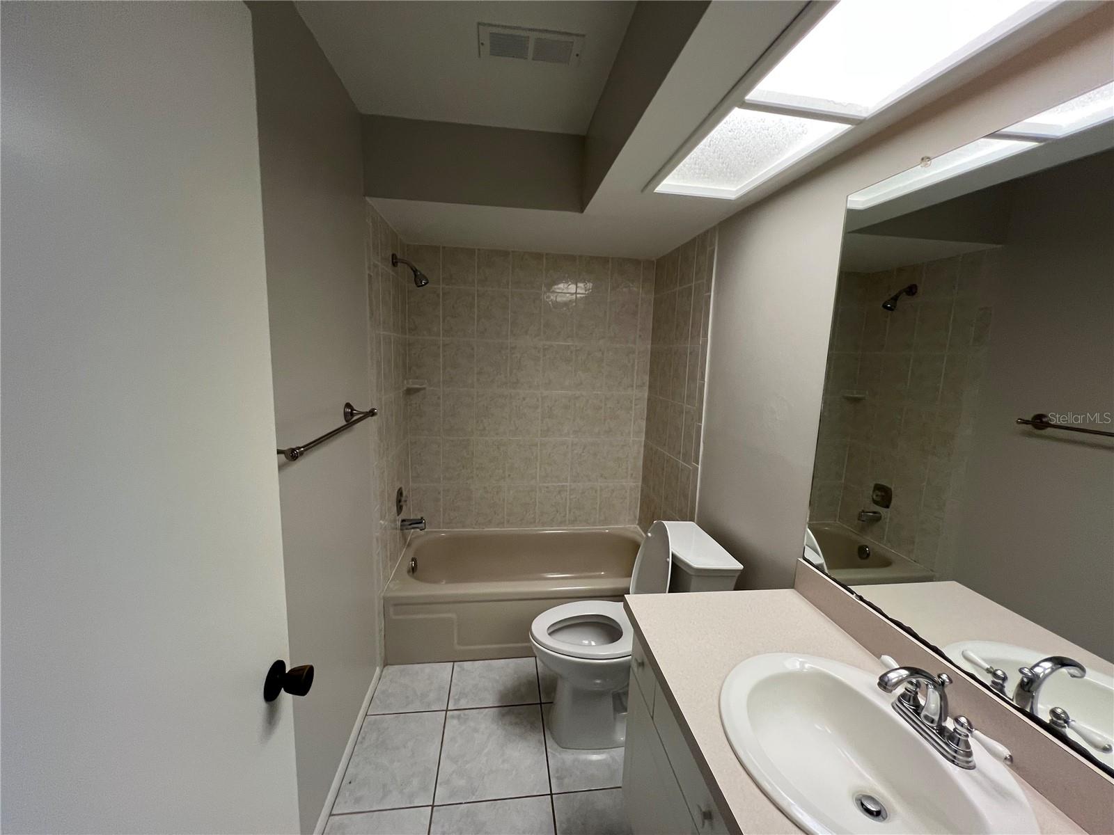 Image 27 of 36 For 2826 Rampart Circle