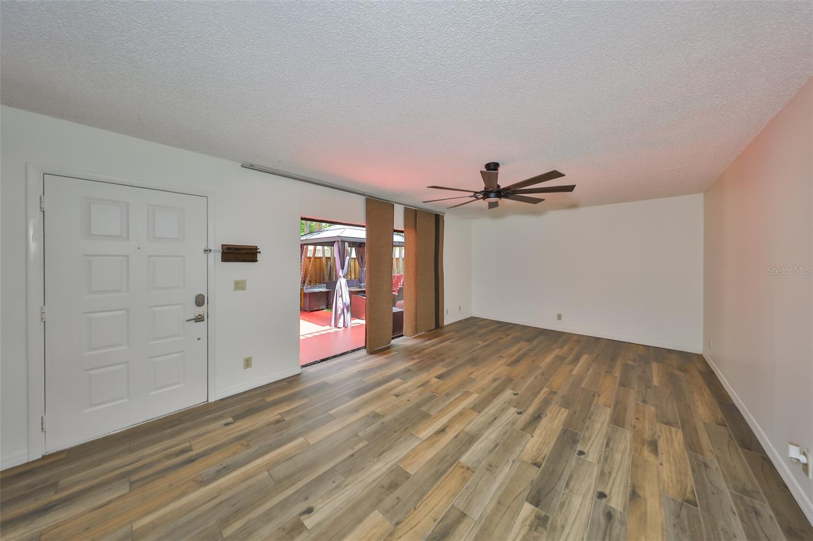 Image 9 of 40 For 2627 2nd Court