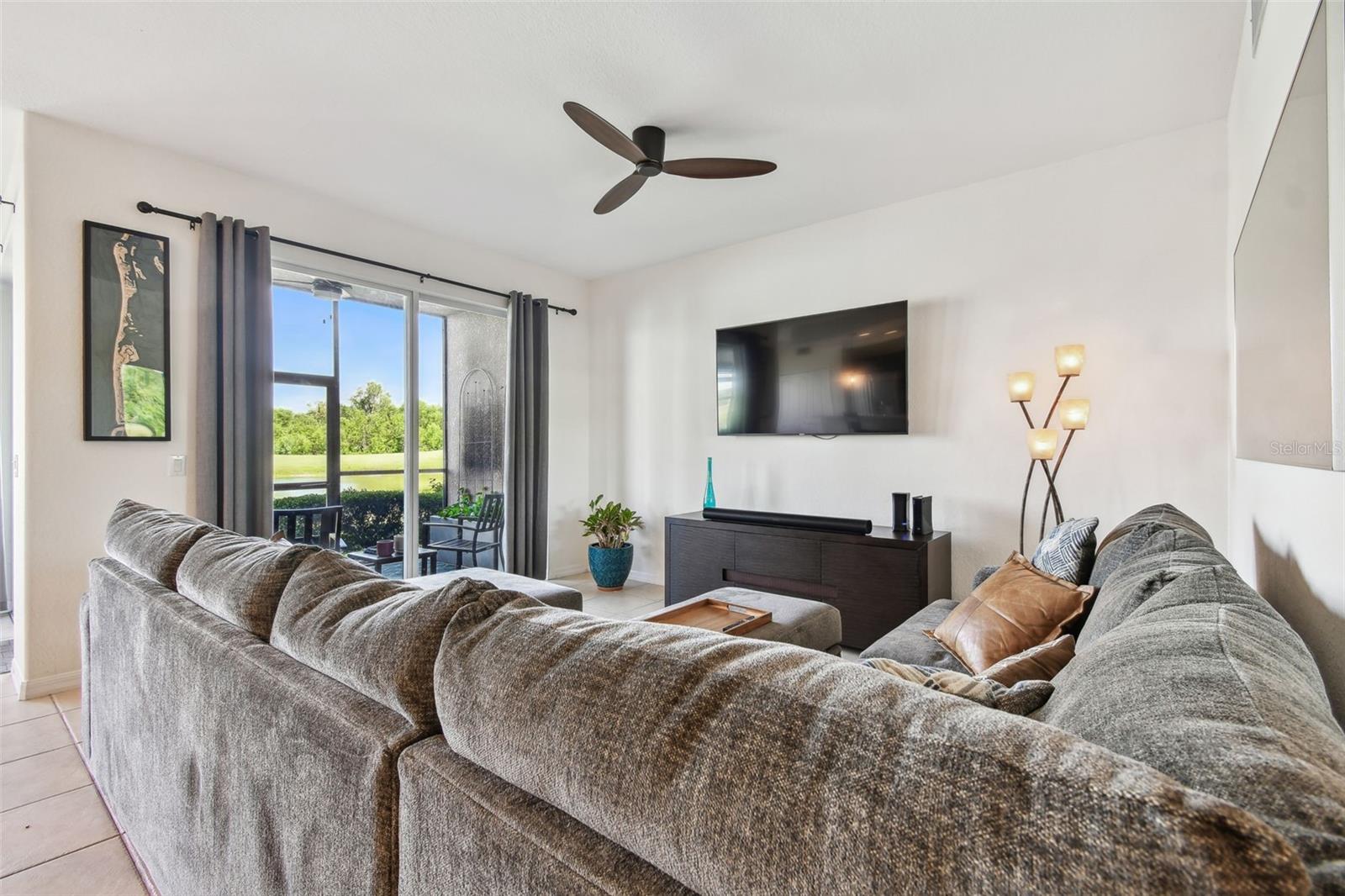 Image 10 of 47 For 1003 Fairwaycove Lane 103