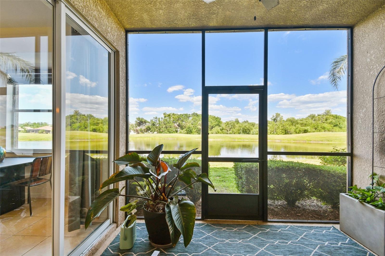 Image 25 of 47 For 1003 Fairwaycove Lane 103