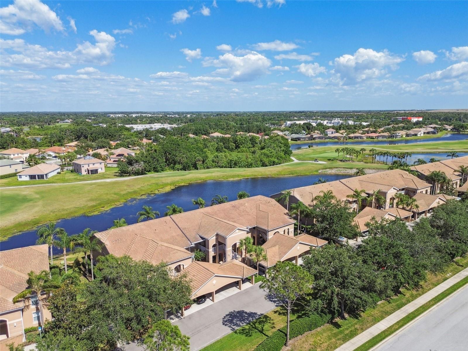 Image 43 of 47 For 1003 Fairwaycove Lane 103