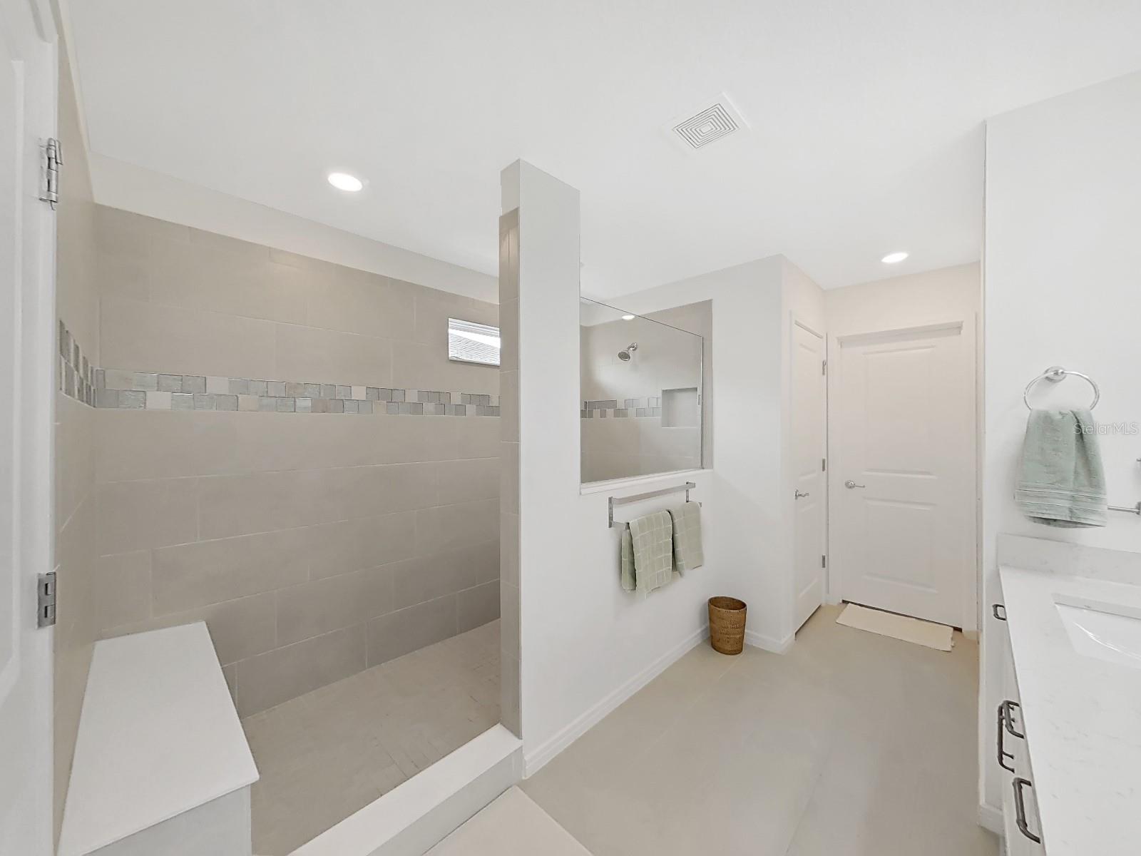 Image 31 of 54 For 17737 Everlong Drive