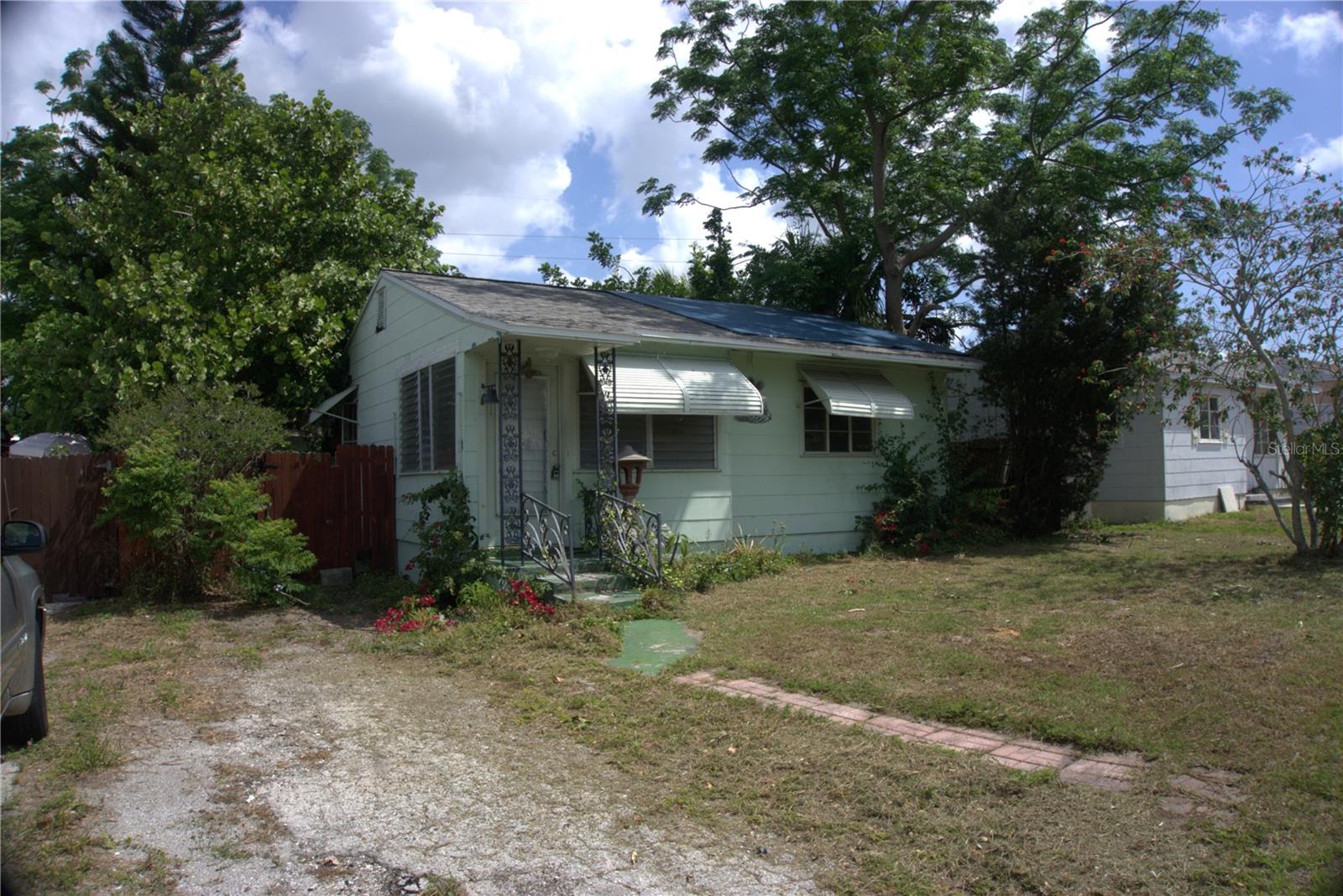 Image 2 of 23 For 5009 12th Avenue S