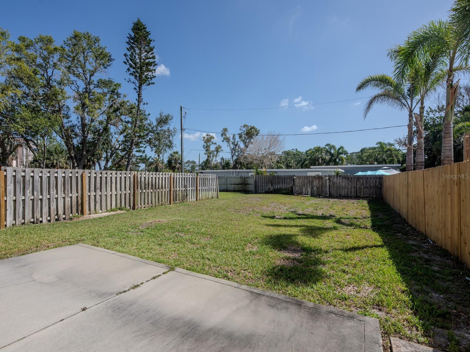 Image 28 of 54 For 7085 Sunset Drive S A