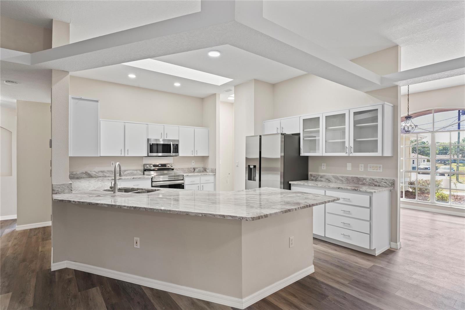 Image 13 of 62 For 223 Eastpoint Court