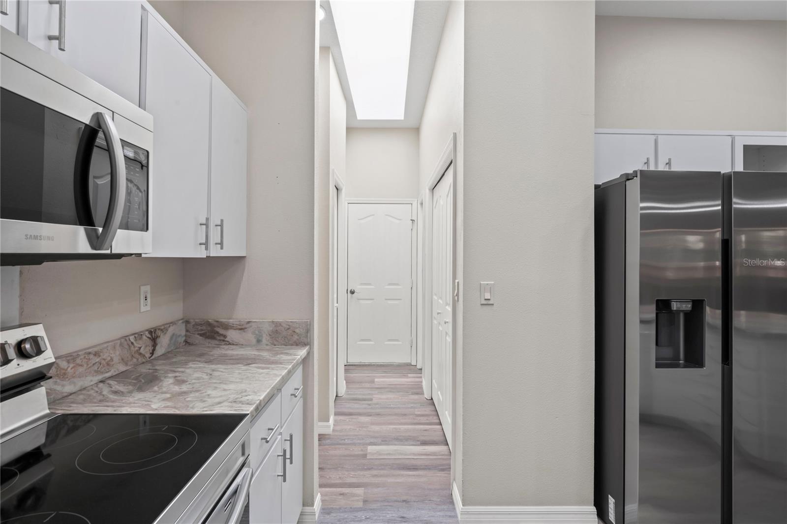 Image 16 of 62 For 223 Eastpoint Court