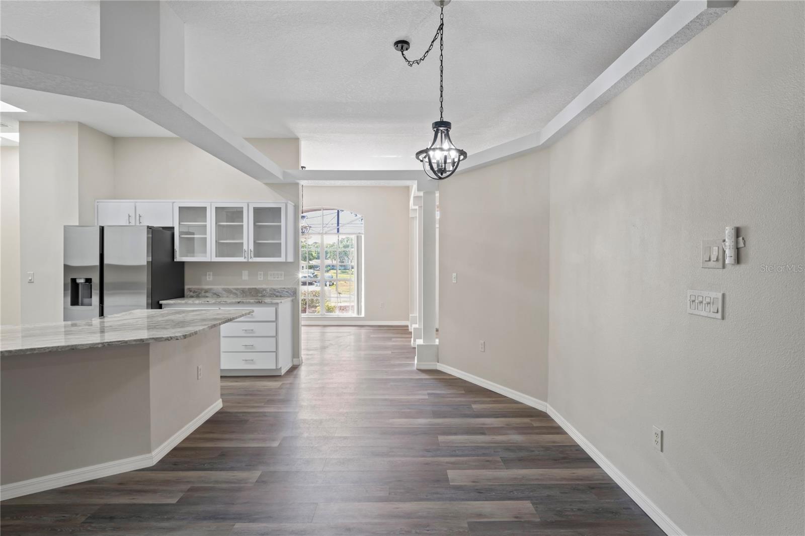 Image 17 of 62 For 223 Eastpoint Court