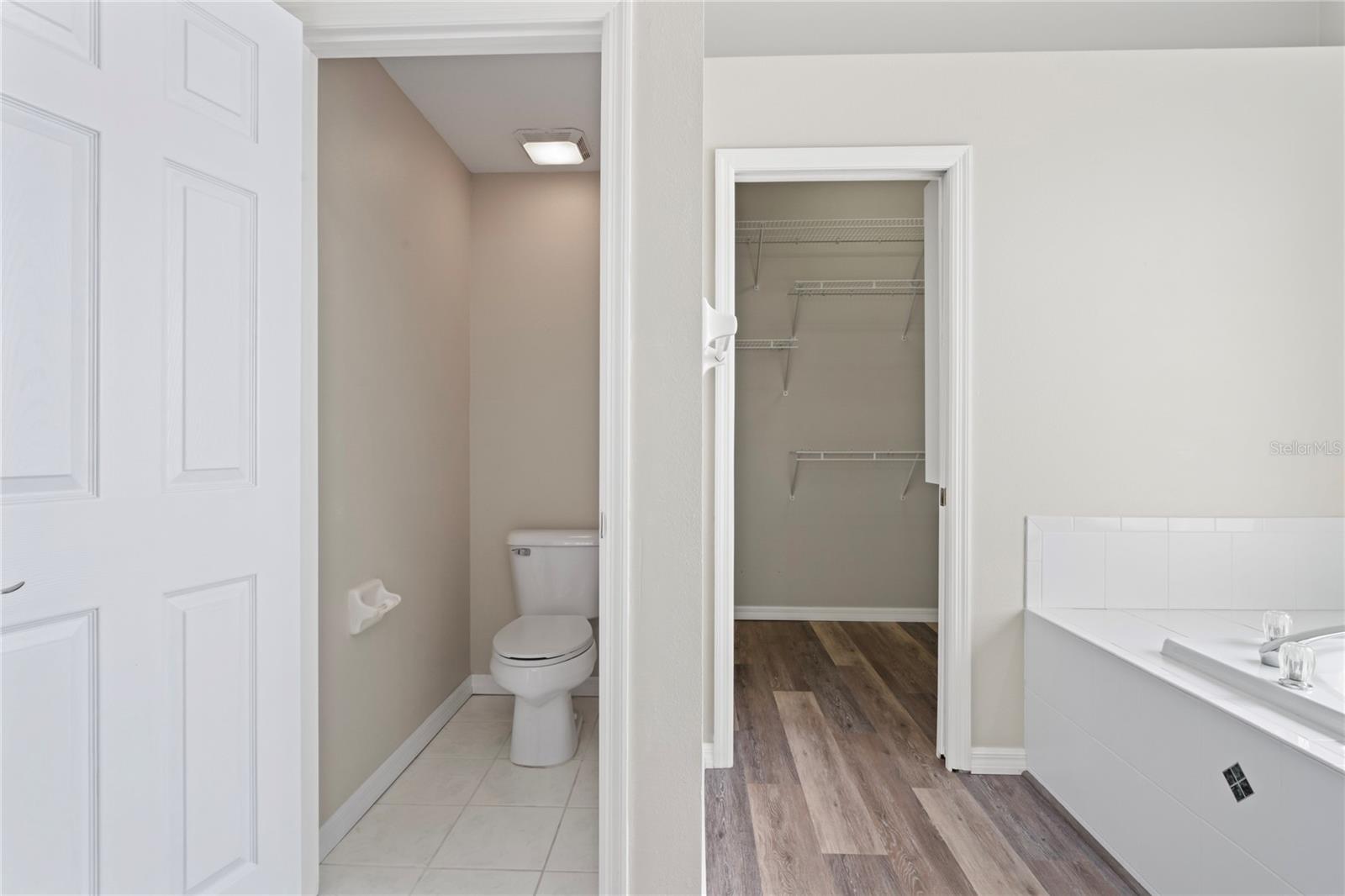 Image 31 of 62 For 223 Eastpoint Court