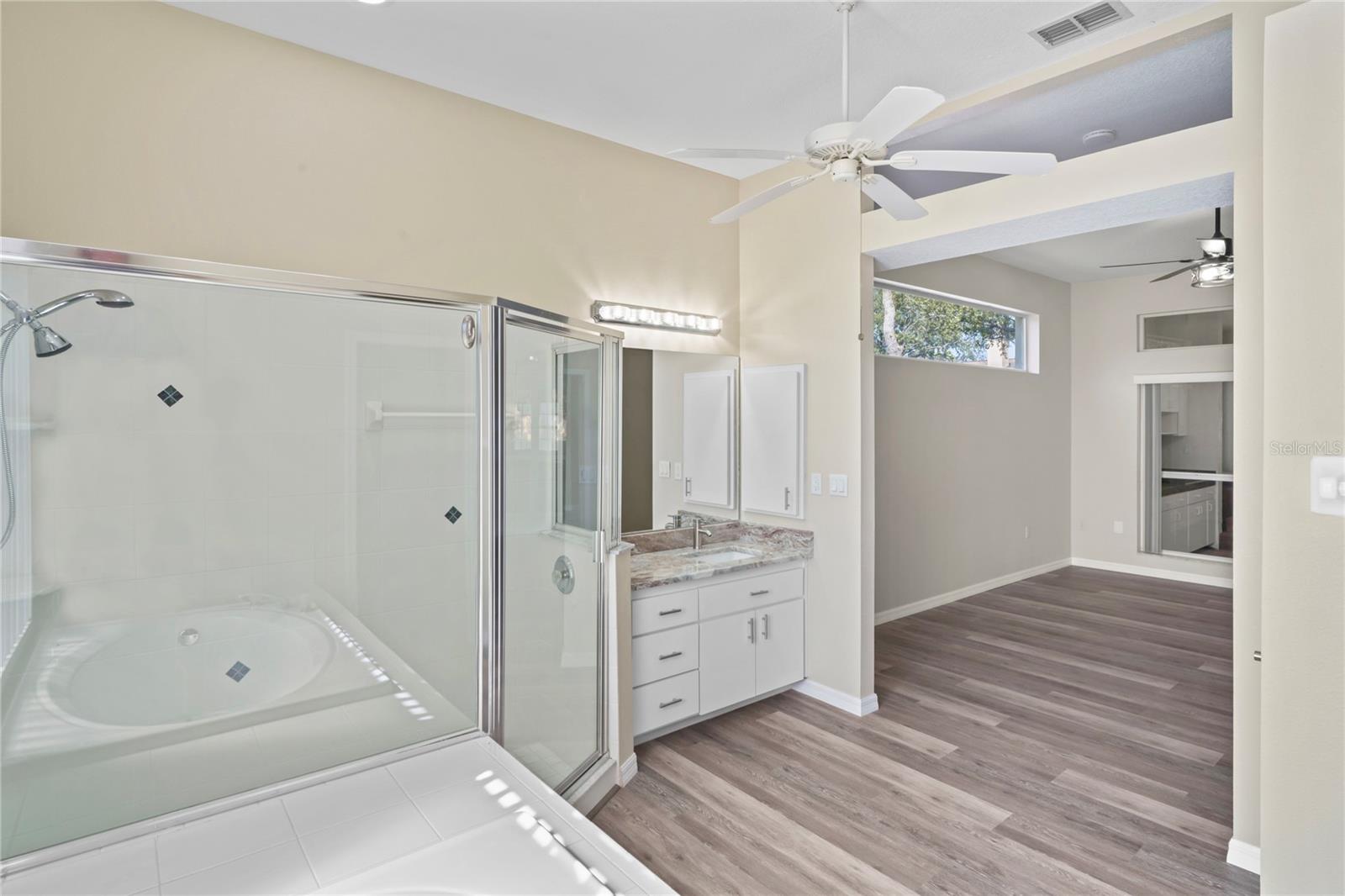 Image 32 of 62 For 223 Eastpoint Court