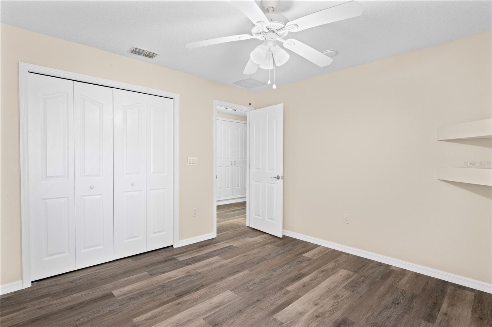 Image 39 of 62 For 223 Eastpoint Court