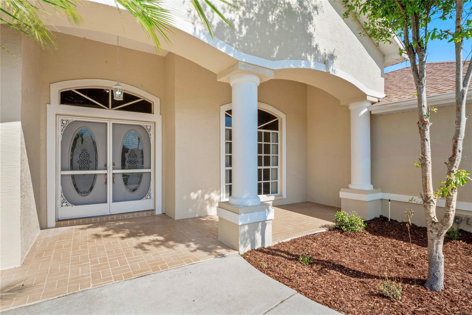 Image 5 of 62 For 223 Eastpoint Court