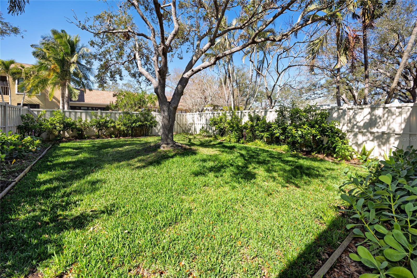 Image 35 of 65 For 944 San Carlos Court Ne