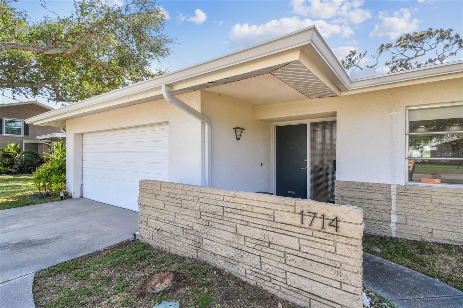 Image 3 of 35 For 1714 Cypress Avenue