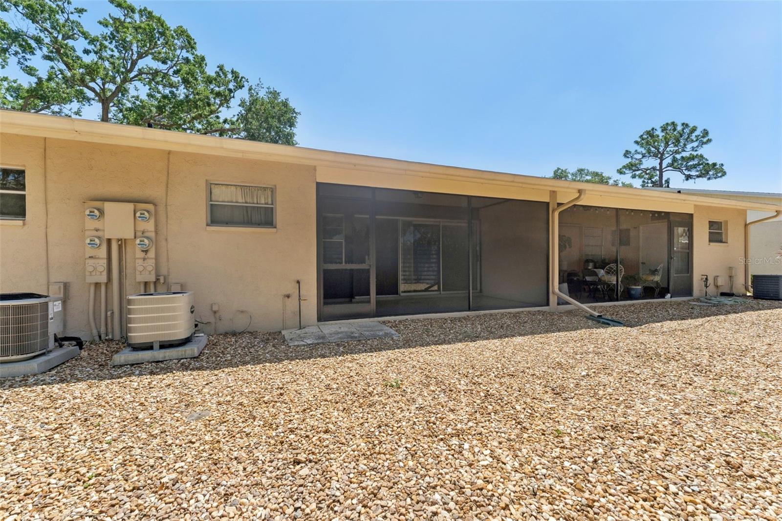 Image 23 of 31 For 2640 Woodgate Lane F6