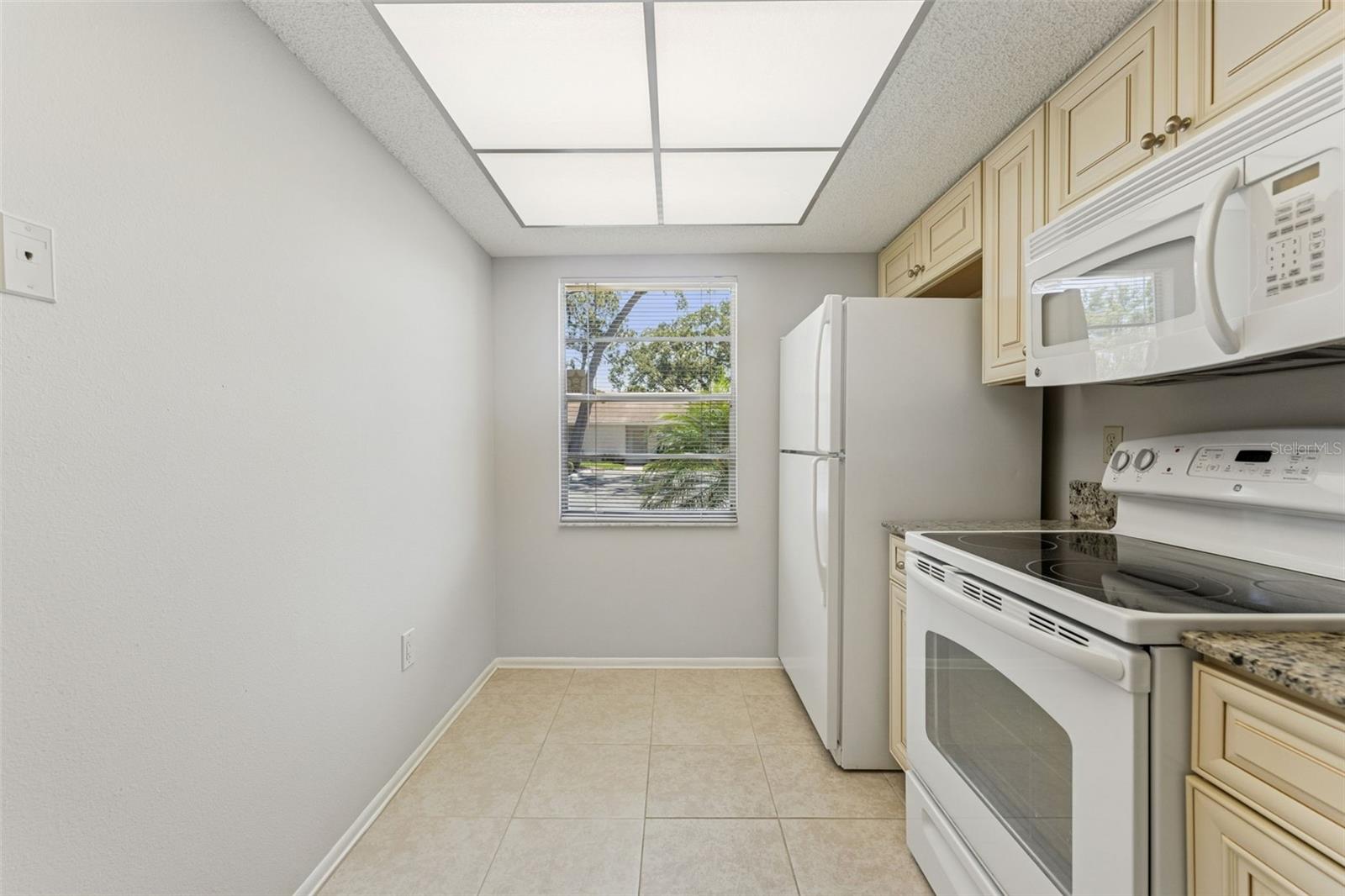 Image 9 of 31 For 2640 Woodgate Lane F6