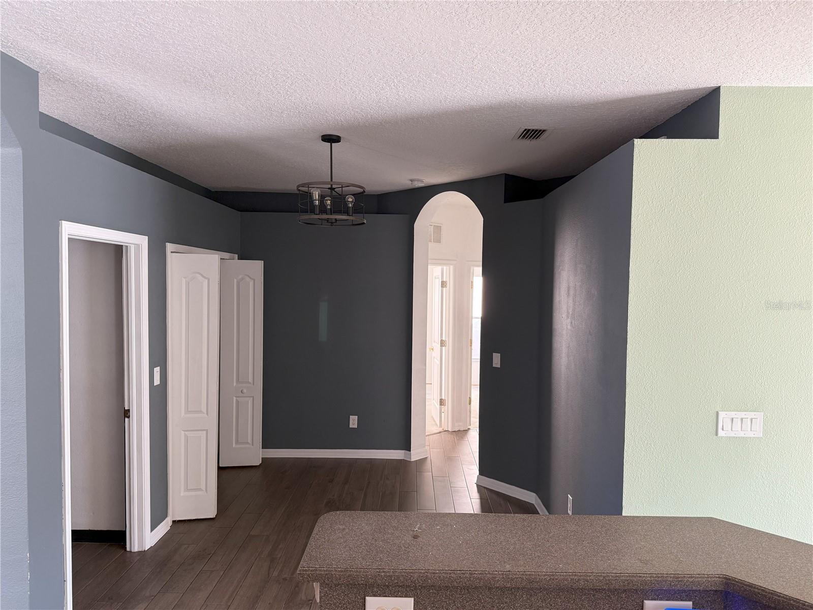 Image 3 of 25 For 9644 Jasmine Brook Circle