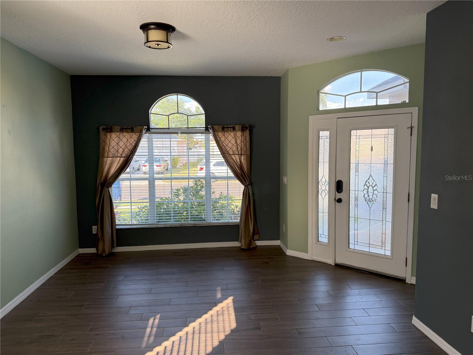 Image 4 of 25 For 9644 Jasmine Brook Circle