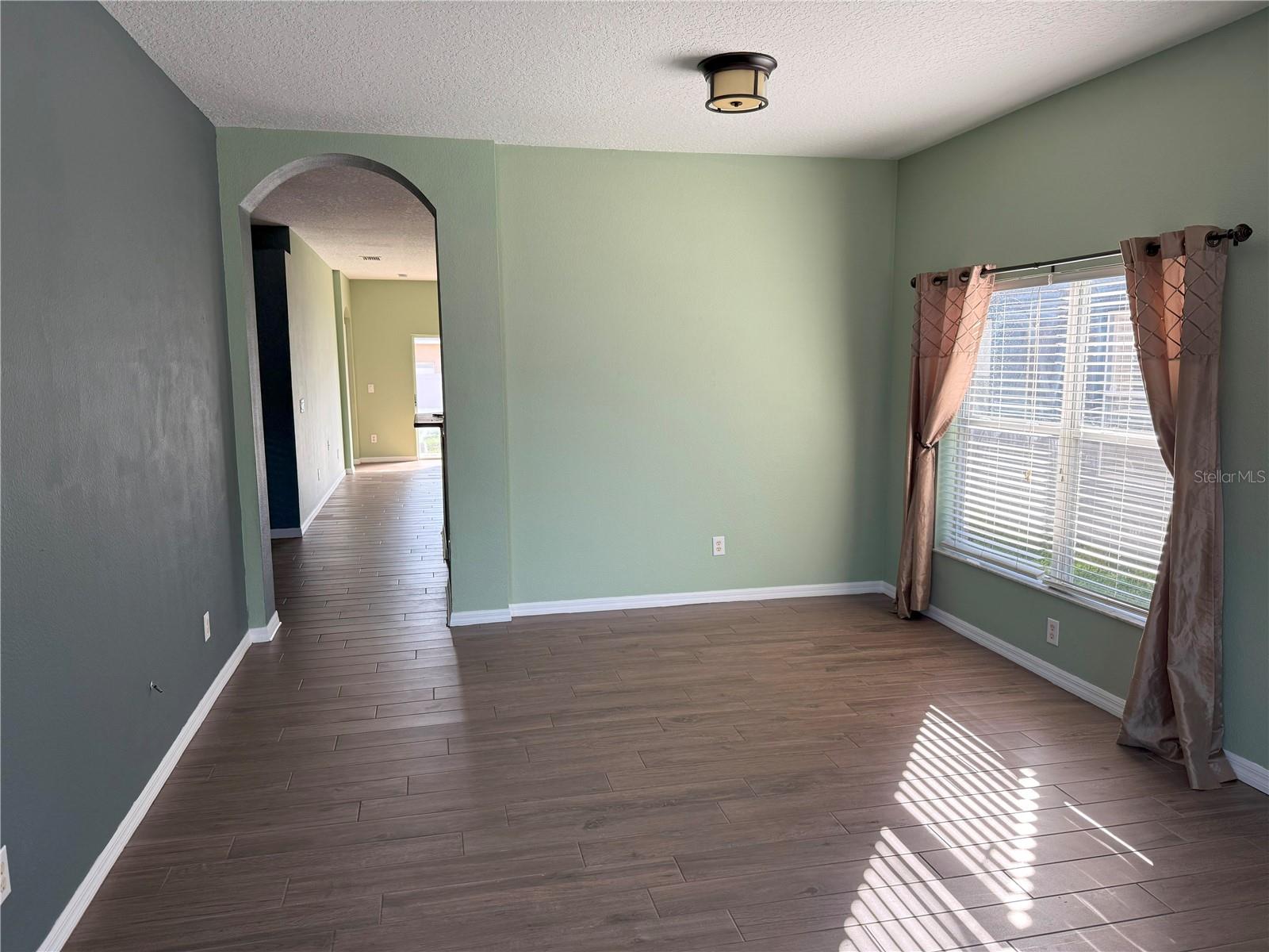 Image 5 of 25 For 9644 Jasmine Brook Circle