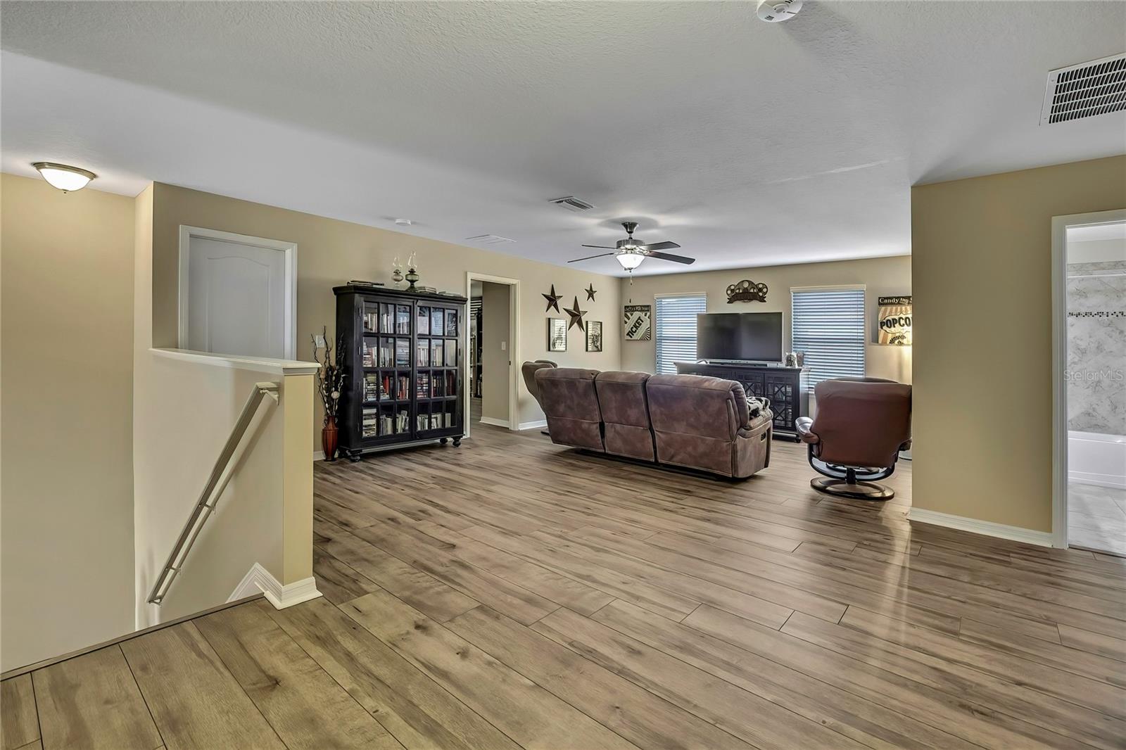 Image 36 of 77 For 2387 Bartolo Drive