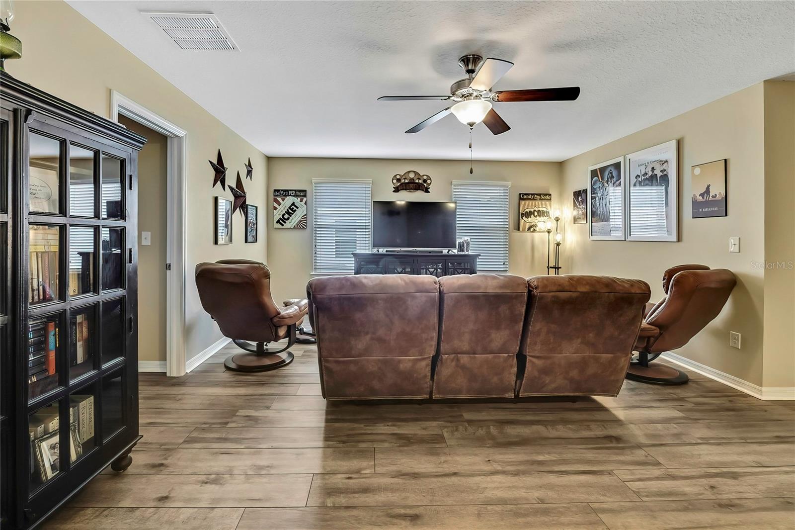 Image 37 of 77 For 2387 Bartolo Drive